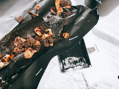 黑色甜点-BLATAGE COFFEE