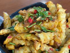 风味炸洋芋-鸿浩扒猪脚米线