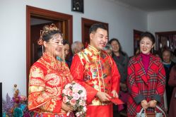 点击看大图 -LOVINA洛维娜婚纱礼服