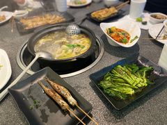 -野迹·石橄榄鸡·烧烤(新洲店)