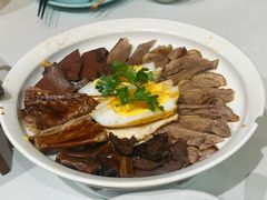 招牌卤狮头鹅七拼-潮界(虹桥新天地店)