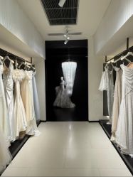 点击看大图 -Bridal Queen·婚纱女皇