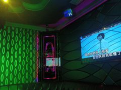 -依呀呀ktv烧烤小串(中山西路店)
