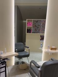 -Mentor Hair Salon
