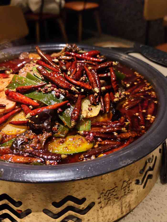 探鱼·鲜青椒爽麻烤鱼(铁西万象汇店)-"[薄荷]环境:铁西万象汇五楼,店