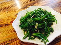 -小锅巴纳西餐厅