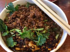 -八一路好吃街(雨田商务大厦店)