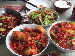 -独一佳老胡湘菜馆(矿山路店)
