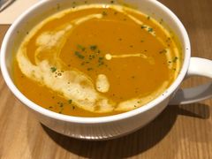 南瓜汤-HELLO 27 意面·沙拉·帕尼尼