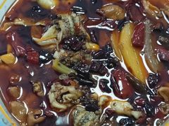-鸿顺老铁锅美蛙鱼府(解放碑店)