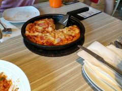 -必胜客(武汉欢乐谷店)