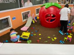 -孩子王童乐园(马群店)