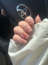 -沫儿·美甲美睫·半永久·皮肤管理