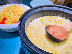 -九锅一堂酸菜鱼(石家庄先天下店)