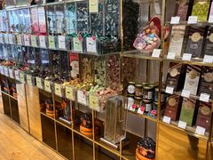 -VENCHI 闻绮(上海佛罗伦萨小镇店)