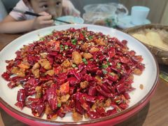 -有红鸡毛店·川菜(建设路店)