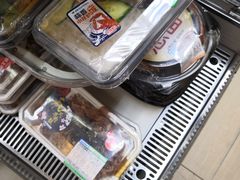 -全家便利店(襄阳南路店)