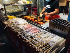 -小魏哥果仁烤面筋