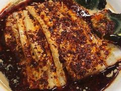 松花皮蛋-何老二卤汁凉粉