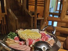 -恩你小木屋·韩式料理(假日广场店)