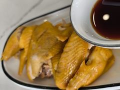 白斩鸡-蟹天蟹地农家菜·阳澄湖大闸蟹(浅水湾店)