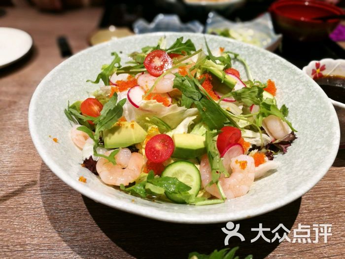 鲜虾牛油果沙拉