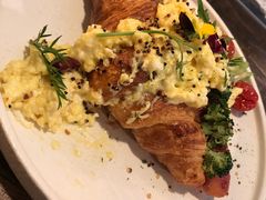 -HIGH FIVE哈福手工汉堡(桂林路店)