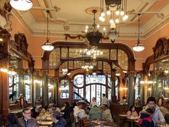 -Majestic Café