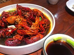 -茸梅路右拐龙虾-农家菜(松江店)