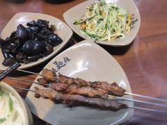 -亮亮面馆(经六路店)