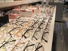 -宏宇眼镜蔡司依视路折扣店(兆佳眼镜城店)