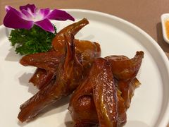 红烧乳鸽-广州逸林假日酒店·四季桃源中餐厅(白云山风景区店)