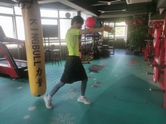 -KingBull私教健身&格斗订制(龙井商业中心店)