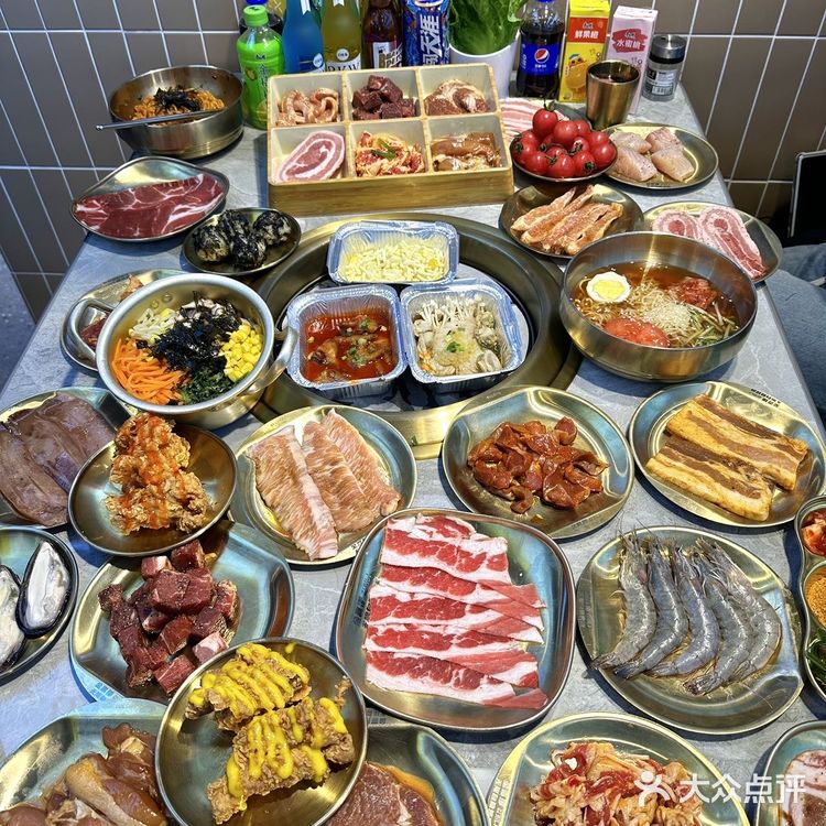 烤肉饮料不限量畅吃！！