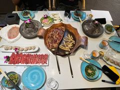 -墨居上隐·院子里火锅(峨眉店)