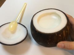-志龙皇冠吃货椰子铺