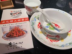 餐具摆设-老头儿油爆虾·知味杭州(爱琴海购物中心)