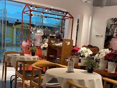 -灵意咖啡·西班牙美食(汕头金平万达广场店)