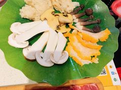 -钢管厂五区小郡肝串串香火锅(梅川路店)