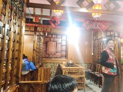 -果松木炭酸菜铜火锅·外婆参鸡汤