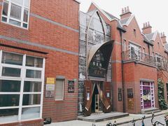 -钟书阁(松江泰晤士小镇店)