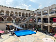 -王府井奥莱临潼小镇(临潼店)
