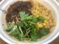 -耙豌豆重庆小面