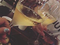 -恰餐厅及酒吧 CHAR Bar & Grill (北京丽都皇冠假日店)