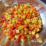 超级营养美味的香肠土豆西芹丁蛋炒饭