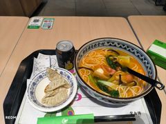 -蒙自源米线大王(东站店)