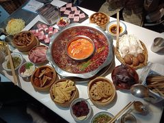 -卤校长老火锅(杨家坪直营店)
