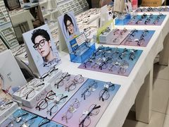 -诺柯视眼镜-蔡司依视路官方工厂店(淞南一店)