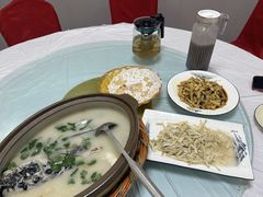 天目湖砂锅鱼头-翠茗农庄土菜馆(天目湖店)