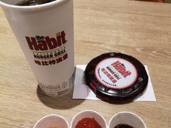 -The Habit Burger Grill 哈比特汉堡(爱琴海店)